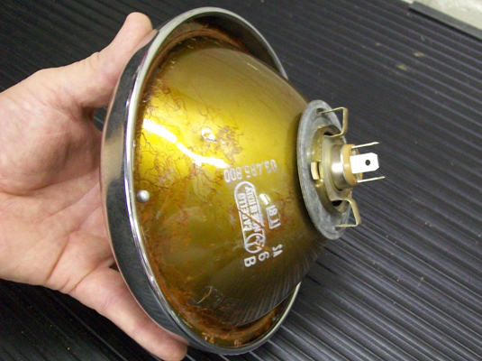 So ersetzen Sie Sealed-Beam-Scheinwerfer