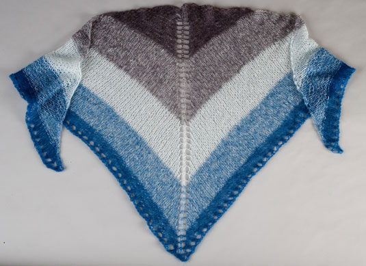 Wie man einen Spitzenschal strickt