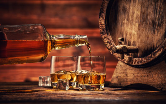 Keto-freundliche alkoholische Getränke