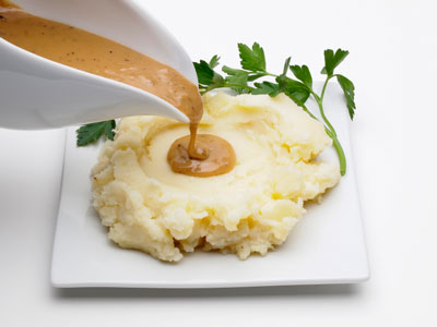 Wie man den perfekten Truthahn und die Soße macht