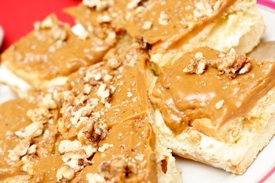 Wie man glutenfreien Karamellkuchen macht