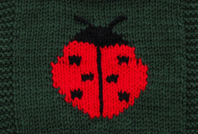 Wie man mit Farbe in Runden strickt