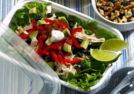 Fiesta Chicken Salad-Rezept für Ihre Diät mit flachem Bauch