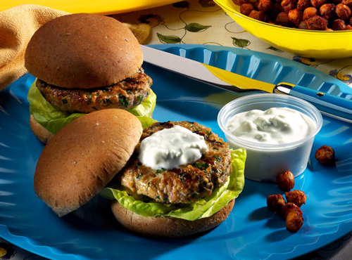 Diät mit flachem Bauch: Buffalo Chicken Sliders mit Blauschimmelkäse-Dip