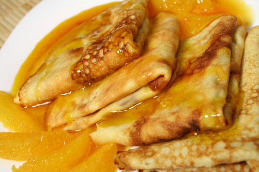 Orangen Dessert Crêpes (Crêpes Suzette)