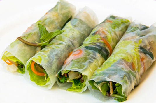 Rezept für kühle Kräuter-Sommerrollen