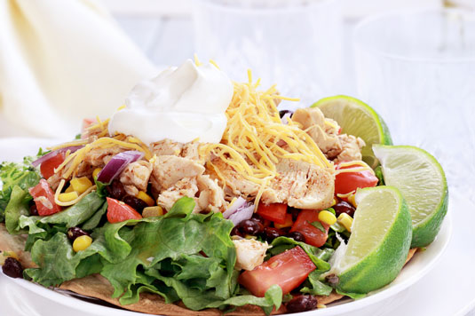 Rezept für Hühnchen-Tostada-Salat