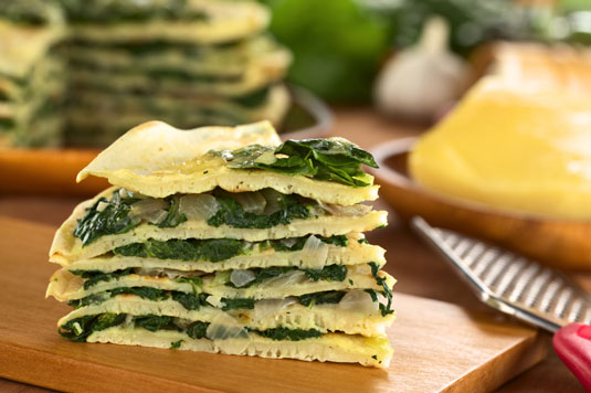 Spinat-Pilz-Käse-Torte (Gâteau de Crêpes à la Florentine)