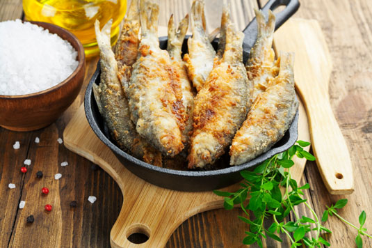 Gesalzener ganzer Fisch (Le Poisson du Paludier)